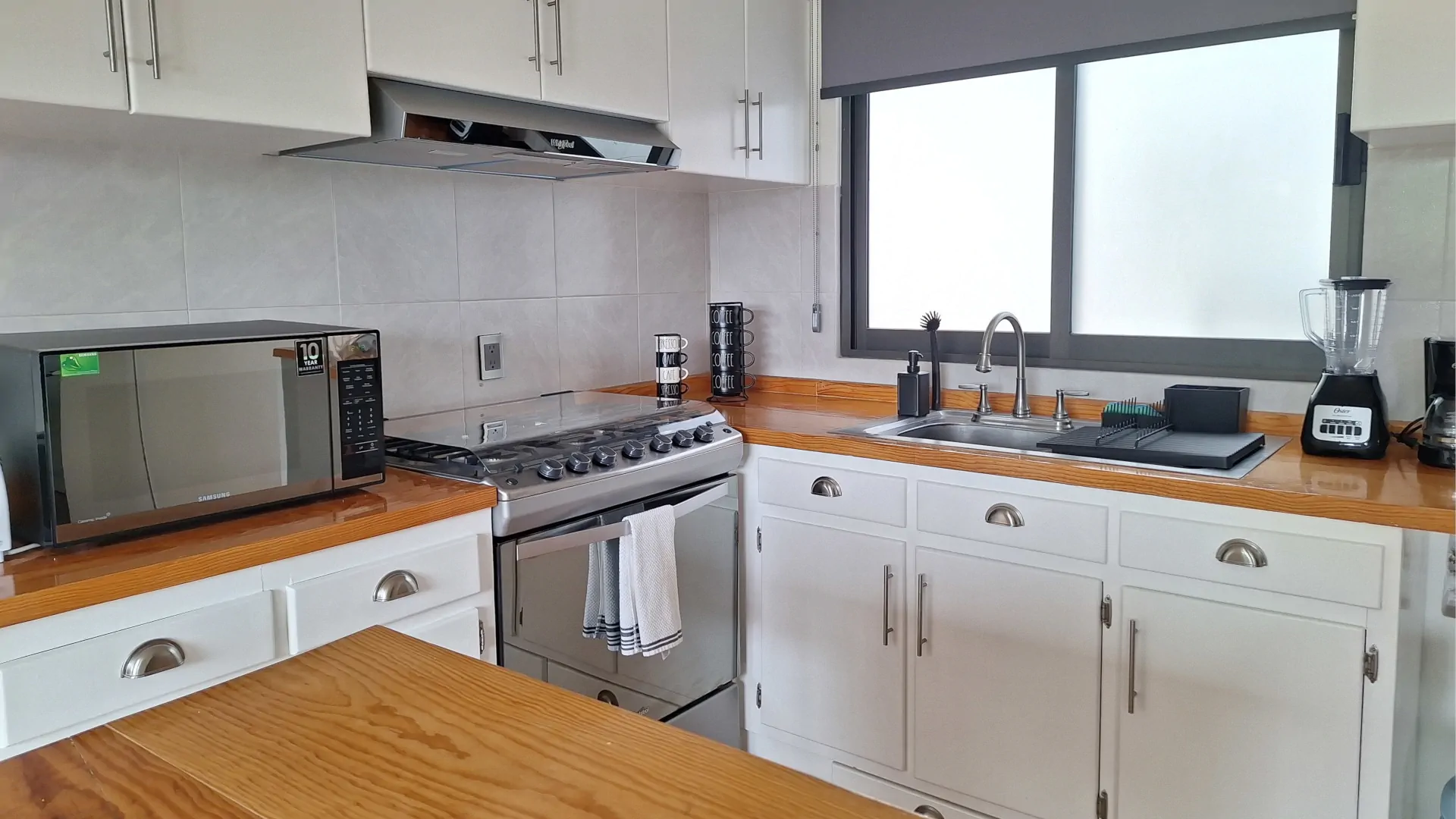 Kitchen executive suite at Lomas de Chapultepec