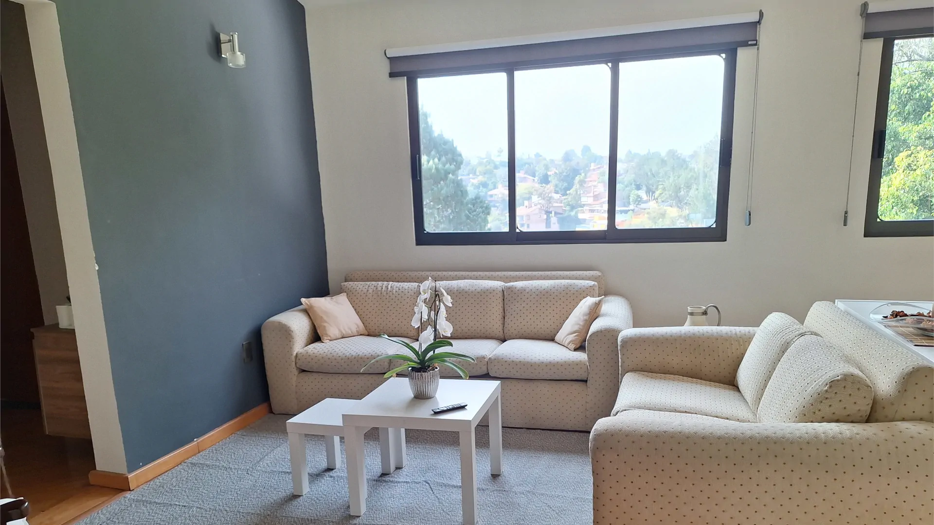 Living room executive suite at Lomas de Chapultepec
